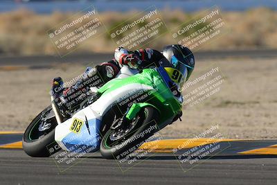 media/Oct-29-2022-CVMA (Sat) [[14c0aa3b66]]/Race 9 Amateur Supersport Middleweight/